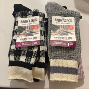 Muk Luks Women’s Crew Socks Cozy Comfort Lot of 2 
4 Pairs